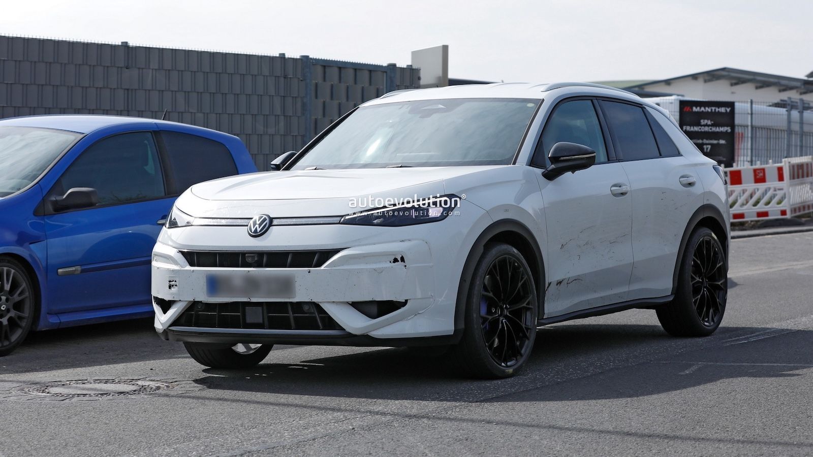 Σχεδόν έτοιμο το νέο Volkswagen T-Roc R: Πότε θα το δούμε στις ευρωπαϊκές εκθέσεις