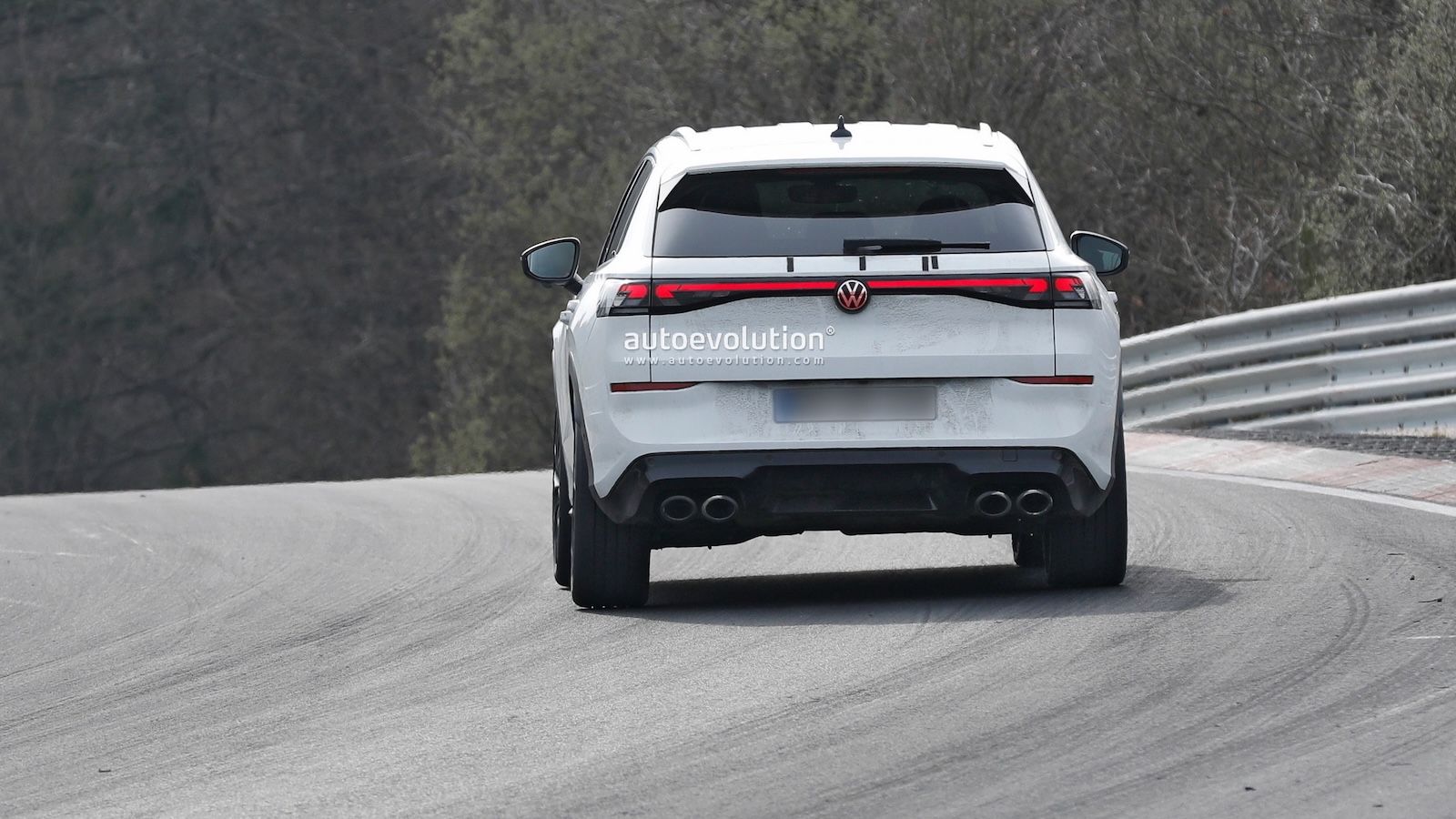 Σχεδόν έτοιμο το νέο Volkswagen T-Roc R: Πότε θα το δούμε στις ευρωπαϊκές εκθέσεις