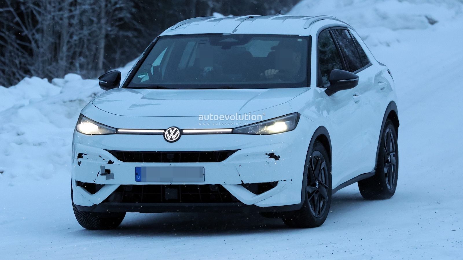 Volkswagen T-Roc R: Σε φάση δοκιμών το νέο «καυτό» μοντέλο της VW