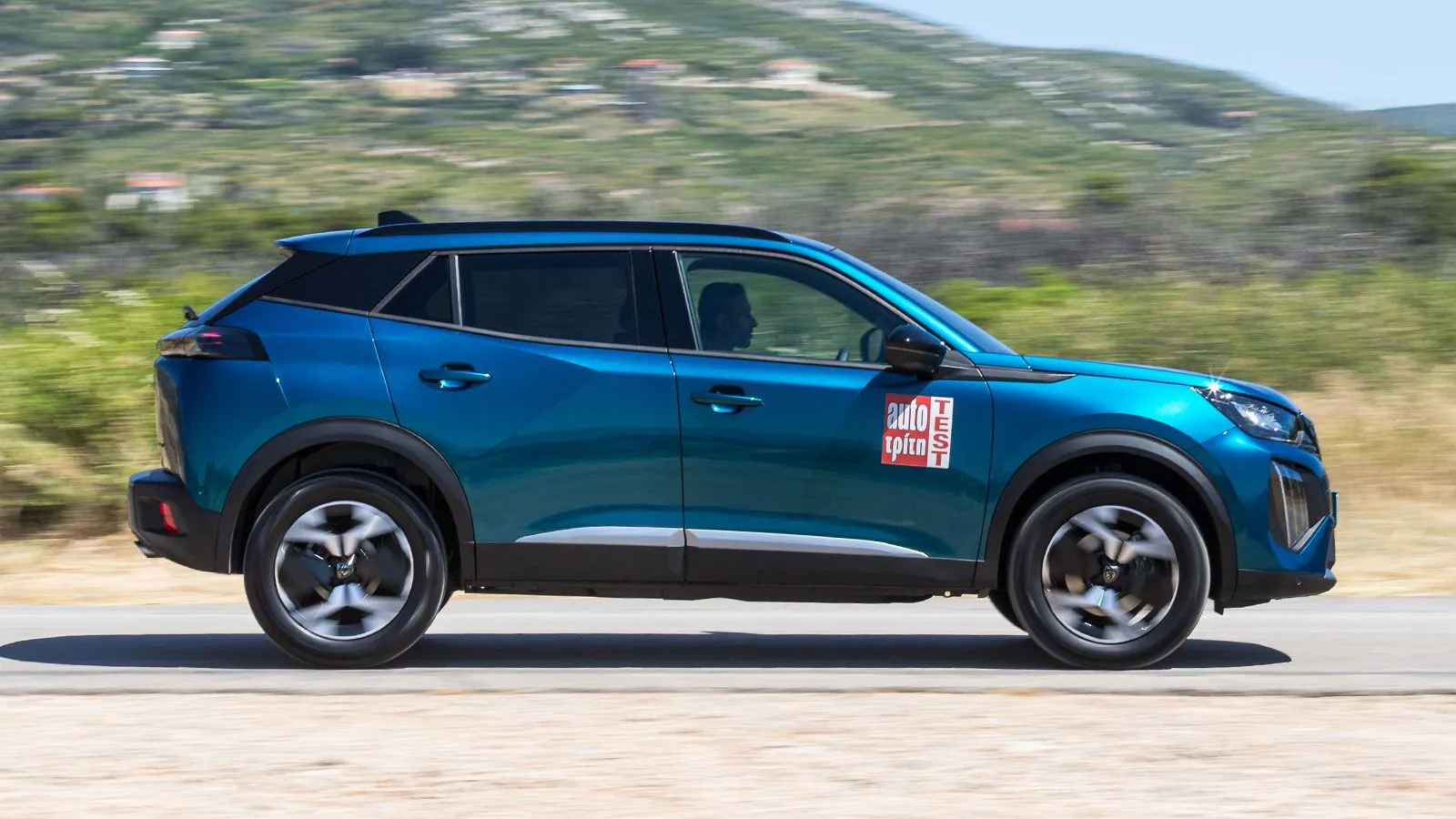 Peugeot 2008 Hybrid 110 με χαμηλή κατανάλωση στο ταξίδι