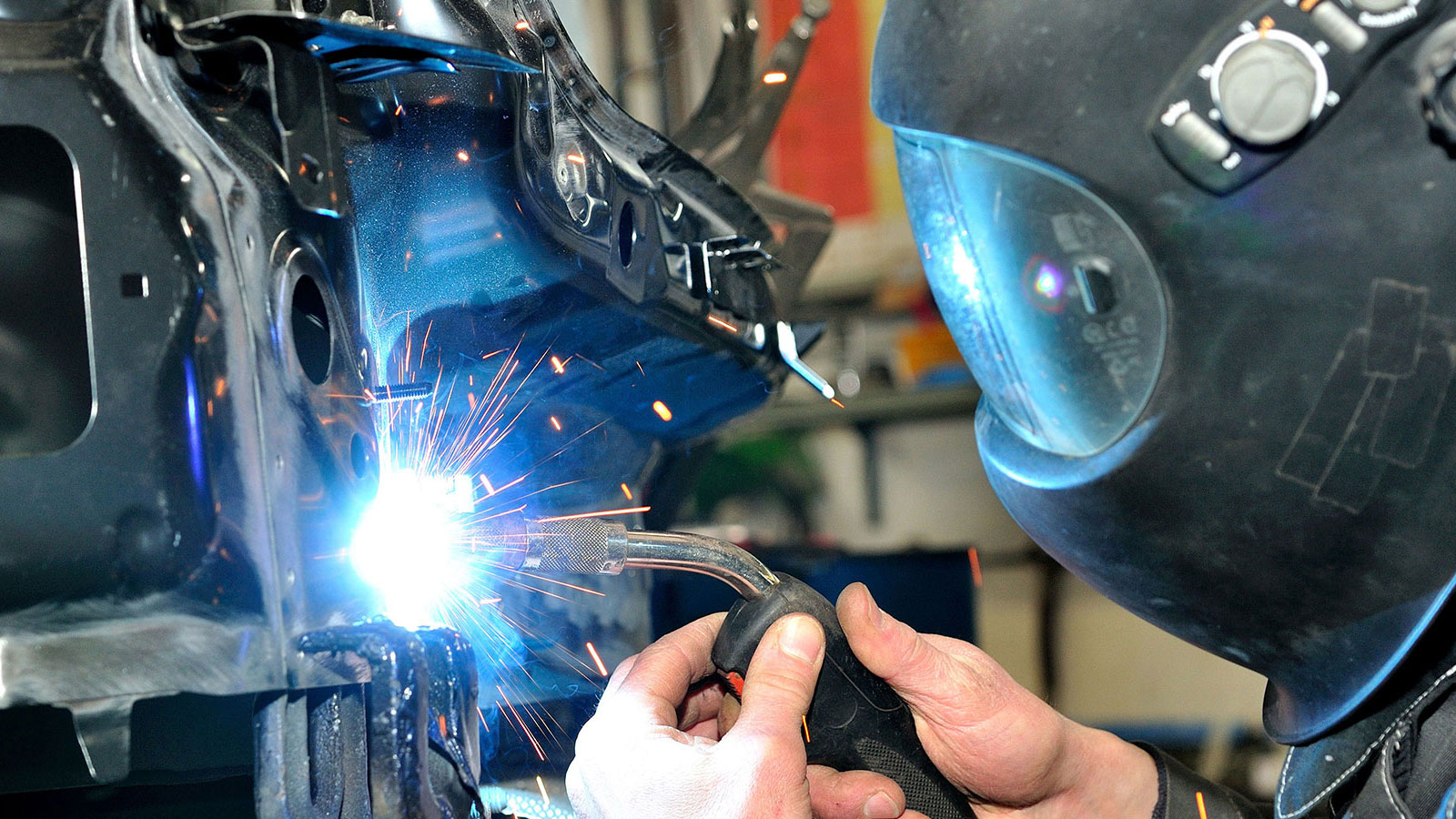 Παρόλο που ο χρόνος επισκευής εξαρτάται από τη ζημιά, η διαδικασία της αποκατάστασης είναι σχεδόν ίδια ύστερα από κάθε μεγάλη σύγκρουση.