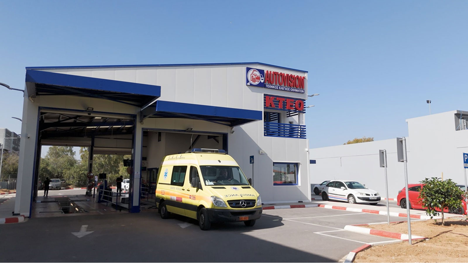 AUTOVISION: Συνεχίζει να στηρίζει το ΕΚΑΒ με δωρεάν τεχνικούς ελέγχους για 3 ακόμα χρόνια