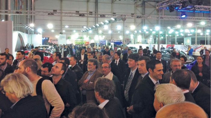 Με περισσότερους από 62.000 επισκέπτες και 15 πανελλήνιες πρεμιέρες έκλεισε τις πύλες της η «AUTOΚΙΝΗΣΗ CWM FX 2014»  που πραγματοποιήθηκε στην Αίθουσ