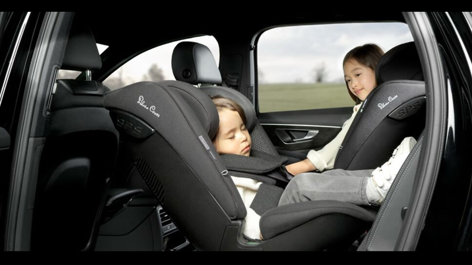 Το κάθισμα αυτοκινήτου Silver Cross Motion All Size Car είναι το μόνο εγκεκριμένο με R129 κάθισμα αυτοκινήτου με περιστροφή 360°, κατάλληλο από τη γέν