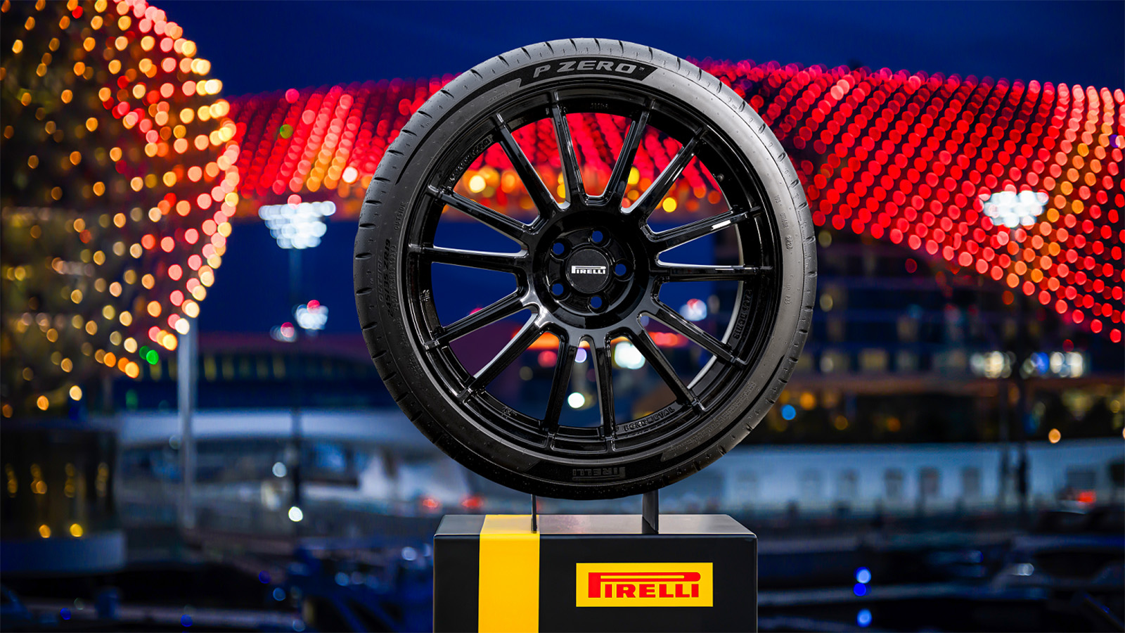 Νέο Pirelli P Zero: Τι νέο φέρνει στην πέμπτη του γενιά