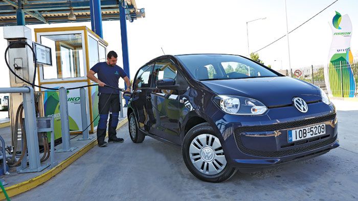 Η κίνηση οχημάτων με φυσικό αέριο αποτελεί την πιο άμεση, πρακτική, ρεαλιστική και με το μικρότερο κόστος εφαρμόσιμη λύση, όπου κατοικεί η πλειοψηφία 