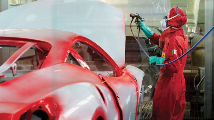 Όσο πιο προσεγμένο είναι το χρώμα και η εμφάνιση του αυτοκινήτου σας, χωρίς γρατζουνιές και χτυπήματα, τόσο καλύτερο φαίνεται. 