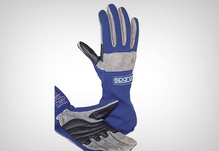 Tα γάντια Sparco Superkart είναι κατασκευασμένα από ύφασμα ανθεκτικό στην τριβή.