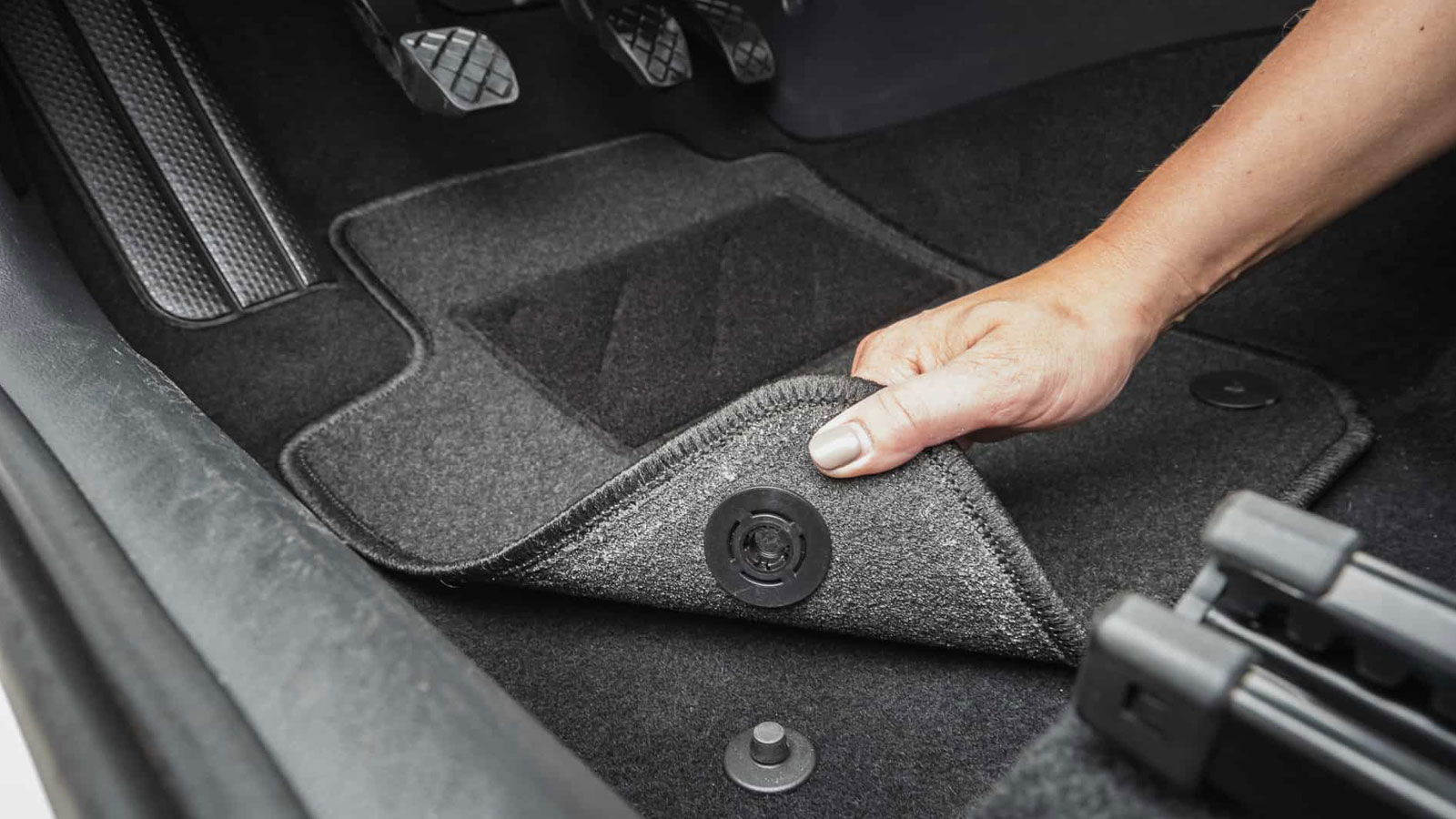 Βρήκαμε στην PanCar τα κορυφαία αξεσουάρ για το εσωτερικό του αυτοκινήτου