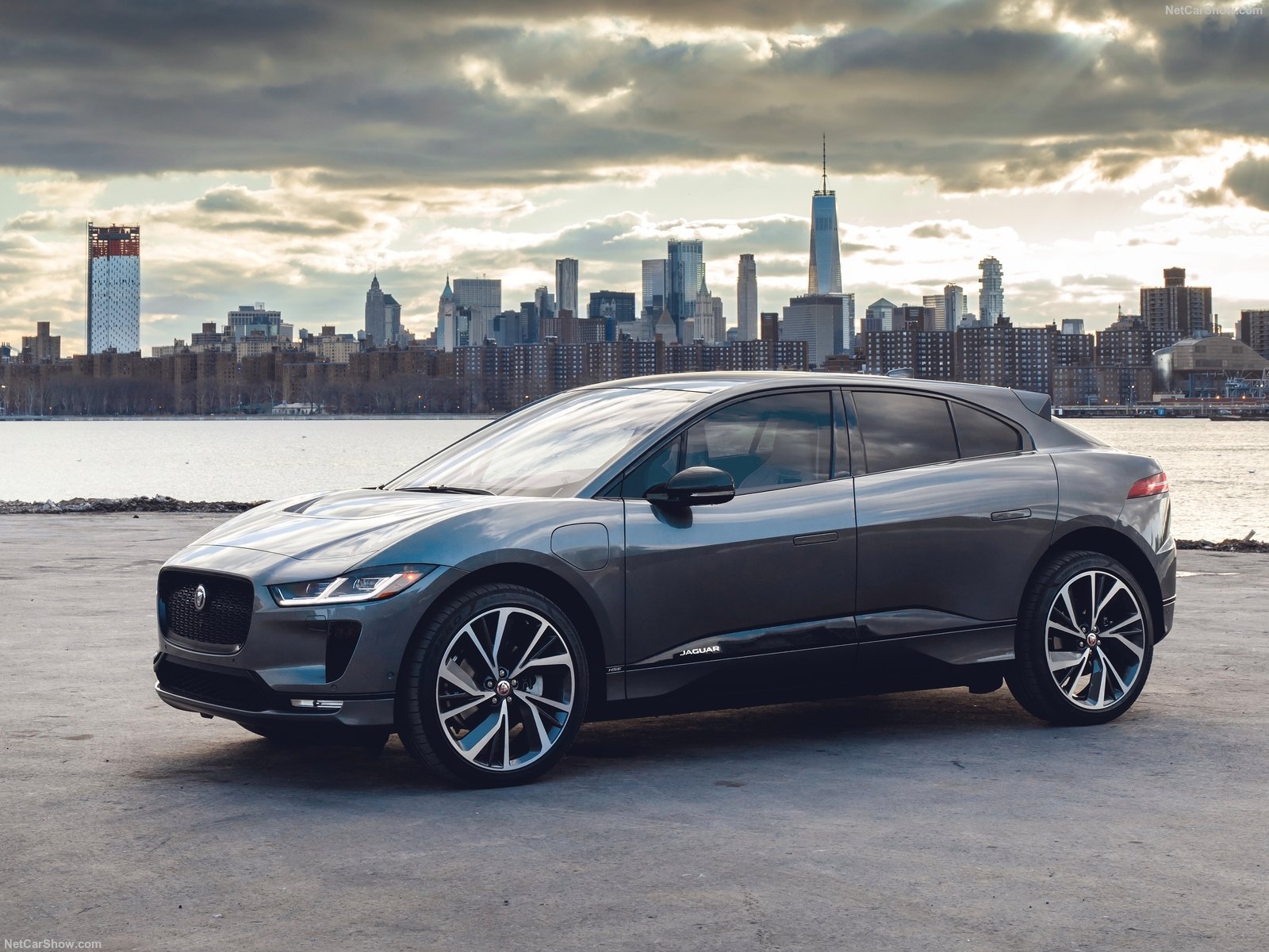 JAGUAR I-PACE - EV400 S   