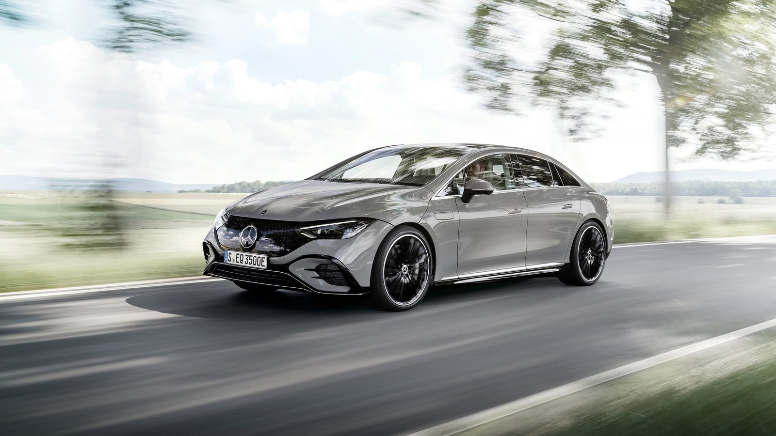 MERCEDES EQE - 350+  BASIC   