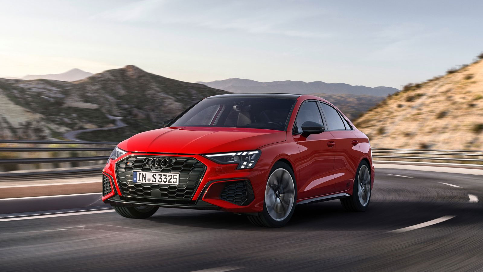 AUDI S3 - SB TFSI QUATTRO S TRONIC BASIC Βενζίνη