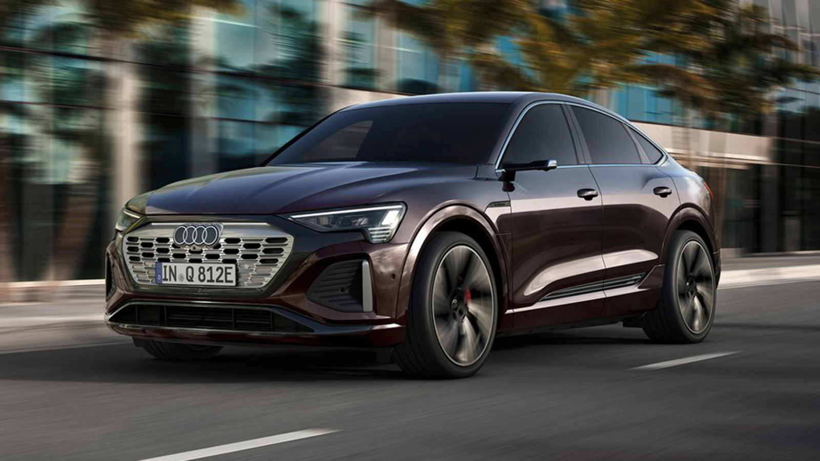 AUDI Q8 e-tron  