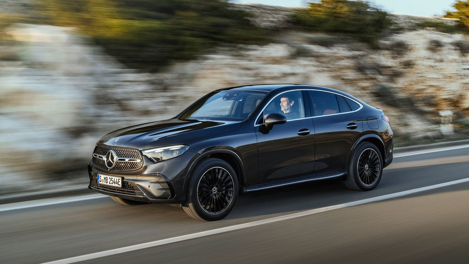 MERCEDES GLC COUPE - 300 e 4MATIC  BASIC Plug-in hybrid  
