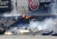 Το μονοθέσιό που πετάχτηκε στον αέρα και σταμάτησε στον τοίχο της πίστας.