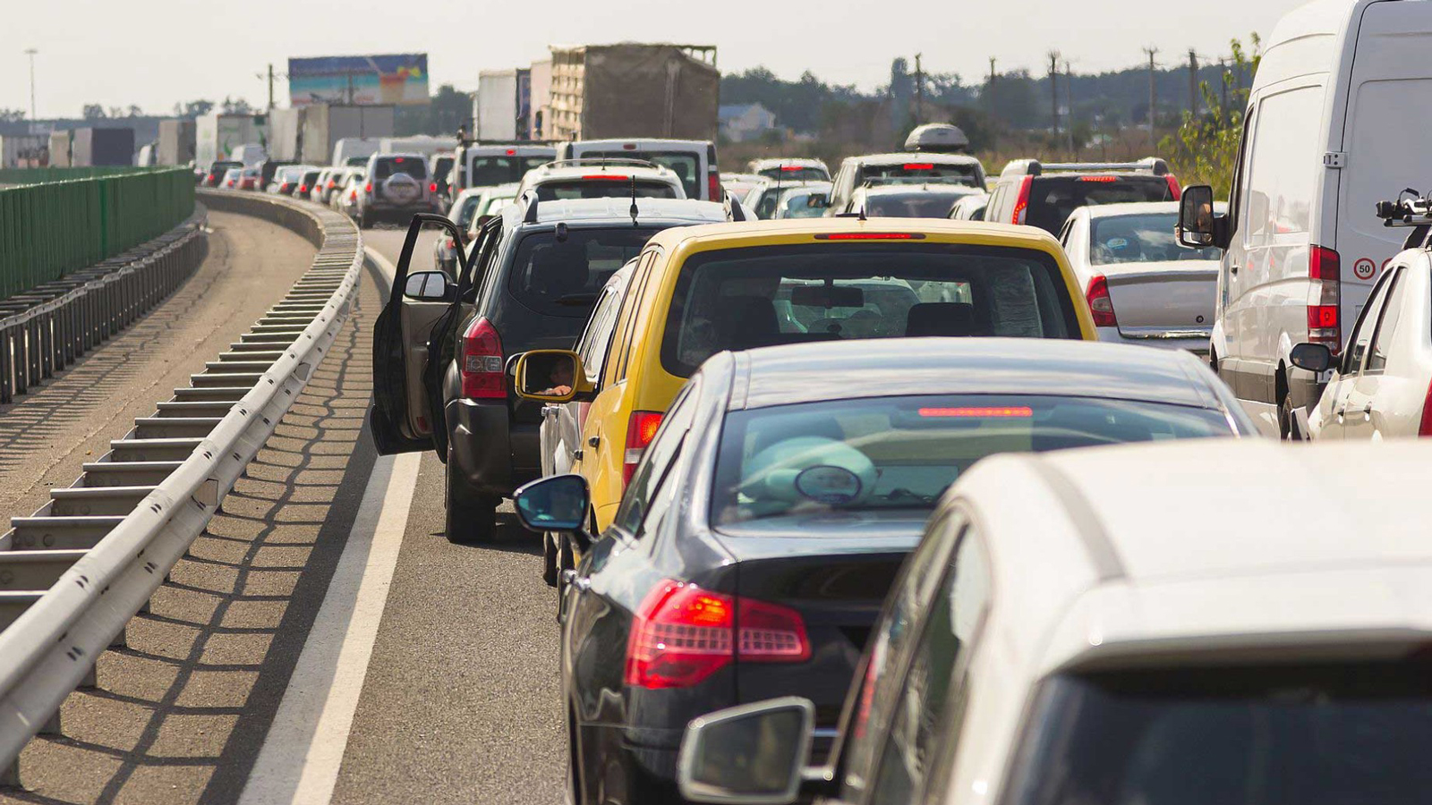 Η λειτουργία ανακύκλωσης αέρας μπορεί να είναι πολύ χρήσιμη σε συνθήκες κυκλοφορικής συμφόρησης άλλα δεν πρέπει να είναι μονίμως ενεργοποιημένη.