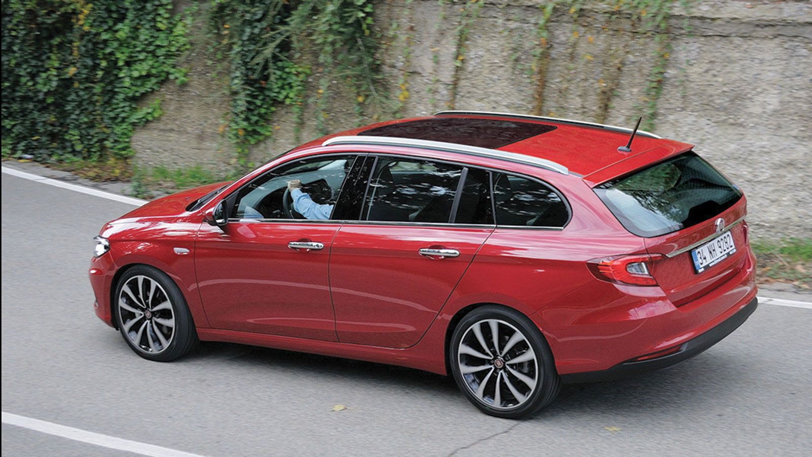 Седан fiat tipo