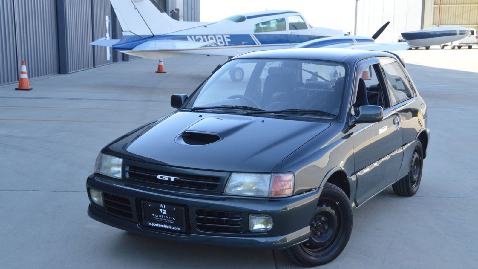 Toyota Starlet GT Turbo + Glanza V: 4.000 ευρώ τα GT Turbo, 6.700 τα Glanza