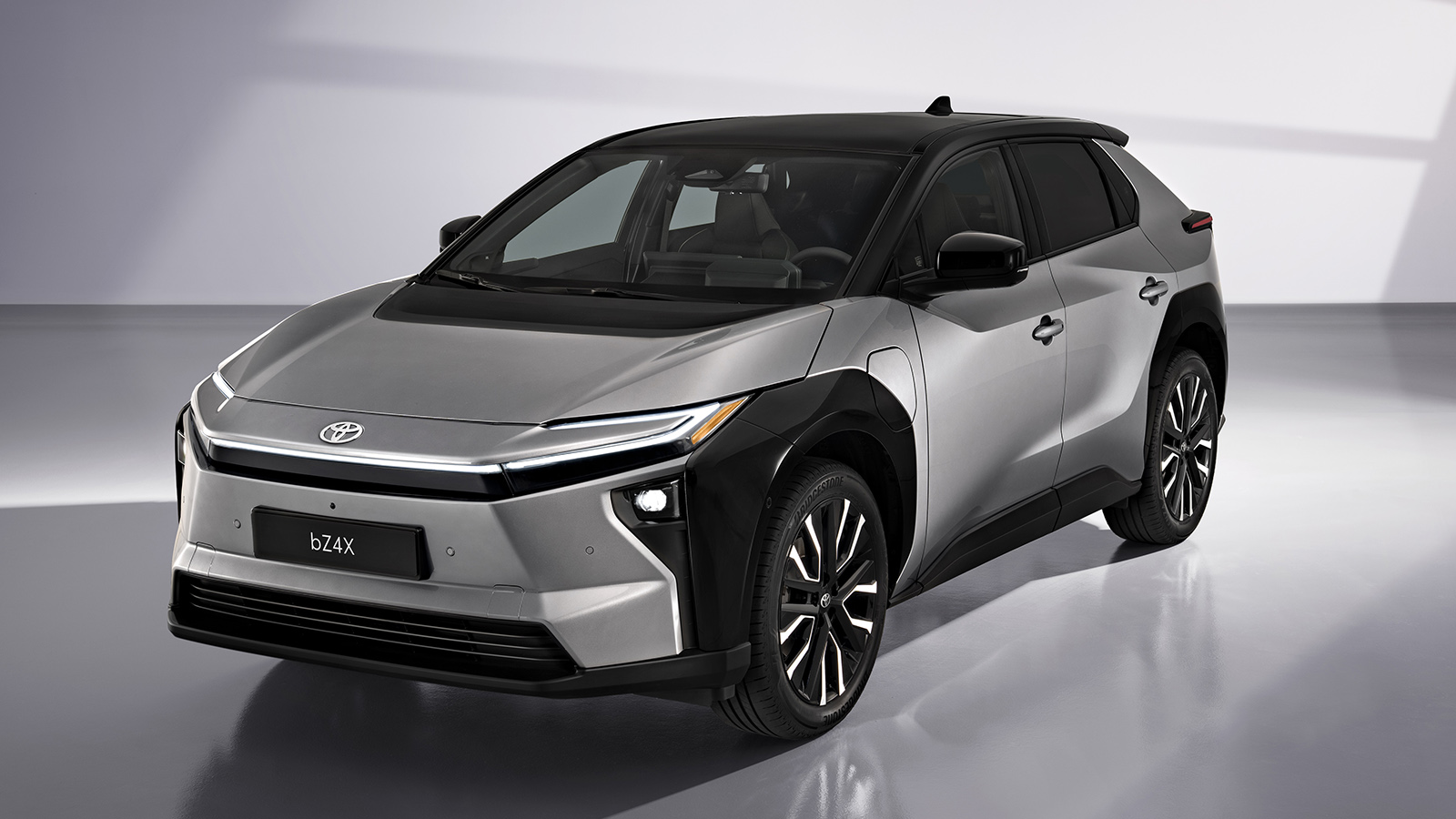 Τιμή ανανεωμένου Toyota bZ4X: Από 39.990 ευρώ στην Ελλάδα 