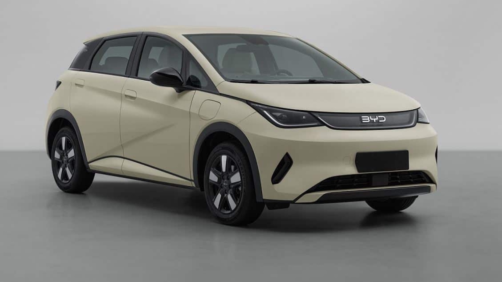 Tο Dolphin G είναι το πρώτο όχημα της BYD που έχει σχεδιαστεί εξαρχής με γνώμονα τις απαιτήσεις των ευρωπαϊκών αγορών. Tο Dolphin G είναι το πρώτο όχημα της BYD που έχει σχεδιαστεί εξαρχής με γνώμονα τις απαιτήσεις των ευρωπαϊκών αγορών.