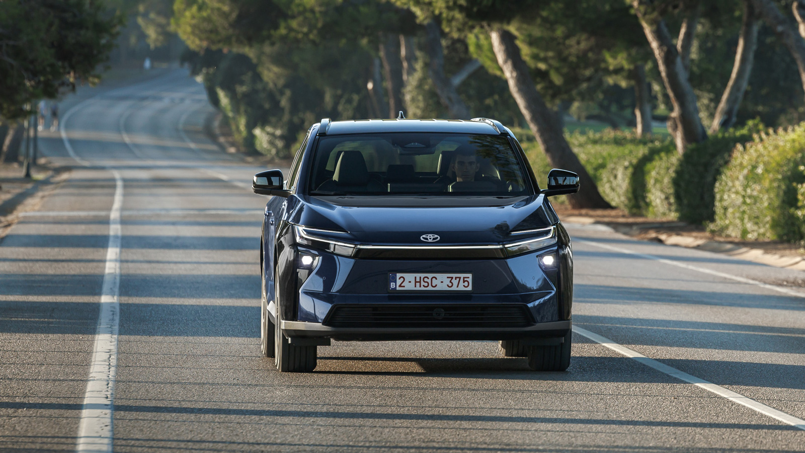 Ευχάριστο και ήσυχο στο δρόμο - Δε μασάει στο off road με το X-Mode