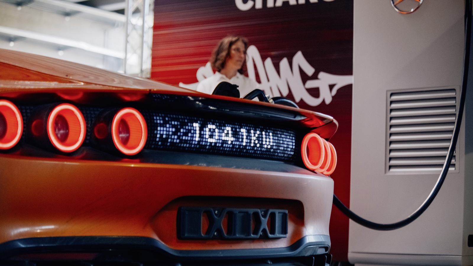 Mercedes-AMG GT XX: Έσπασε το «φράγμα» του 1 MW στη φόρτιση Mercedes-AMG GT XX: Έσπασε το «φράγμα» του 1 MW στη φόρτιση