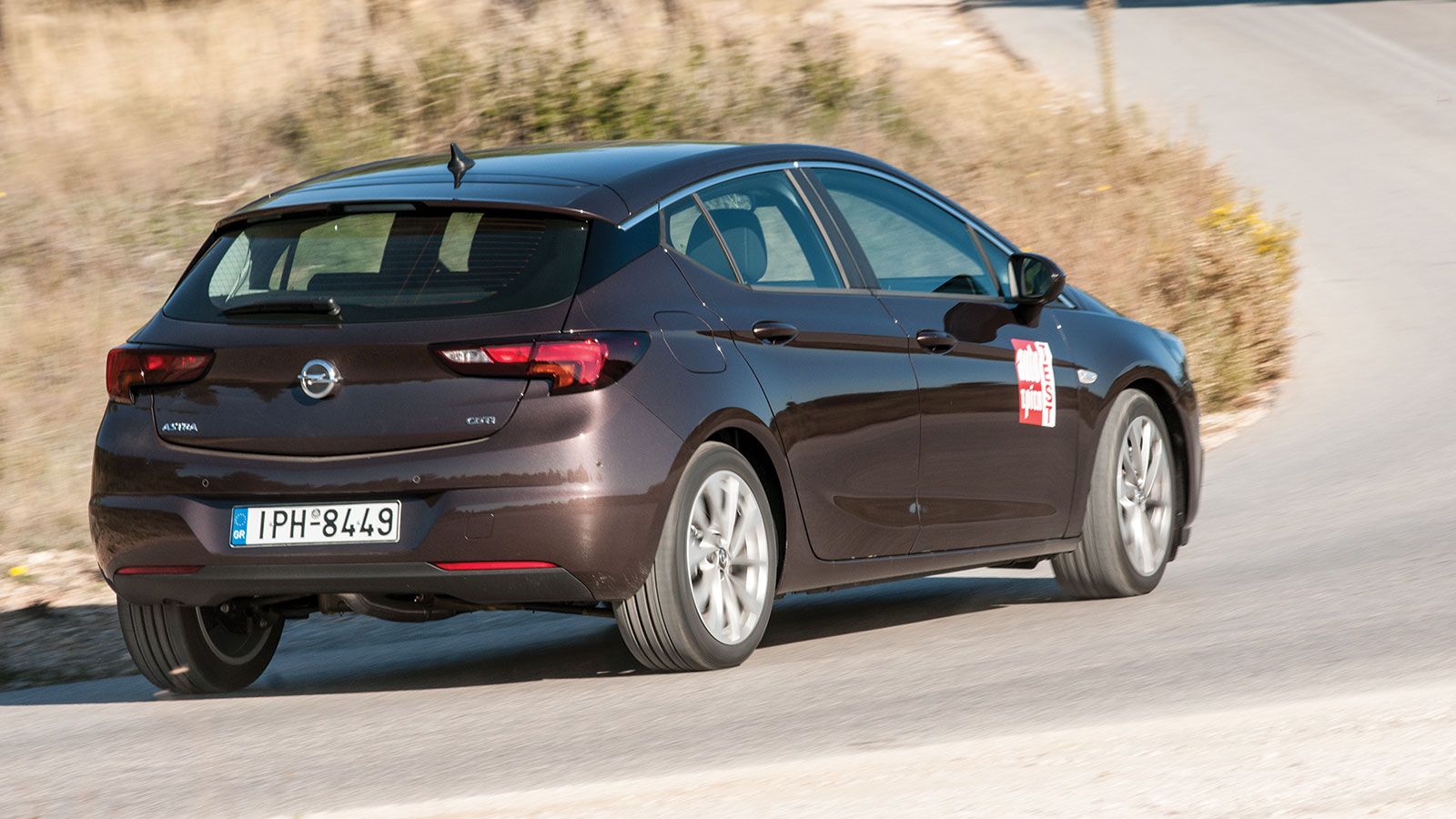 Δύο οικογενειακά στα 136 PS hyundai i30, opel astra