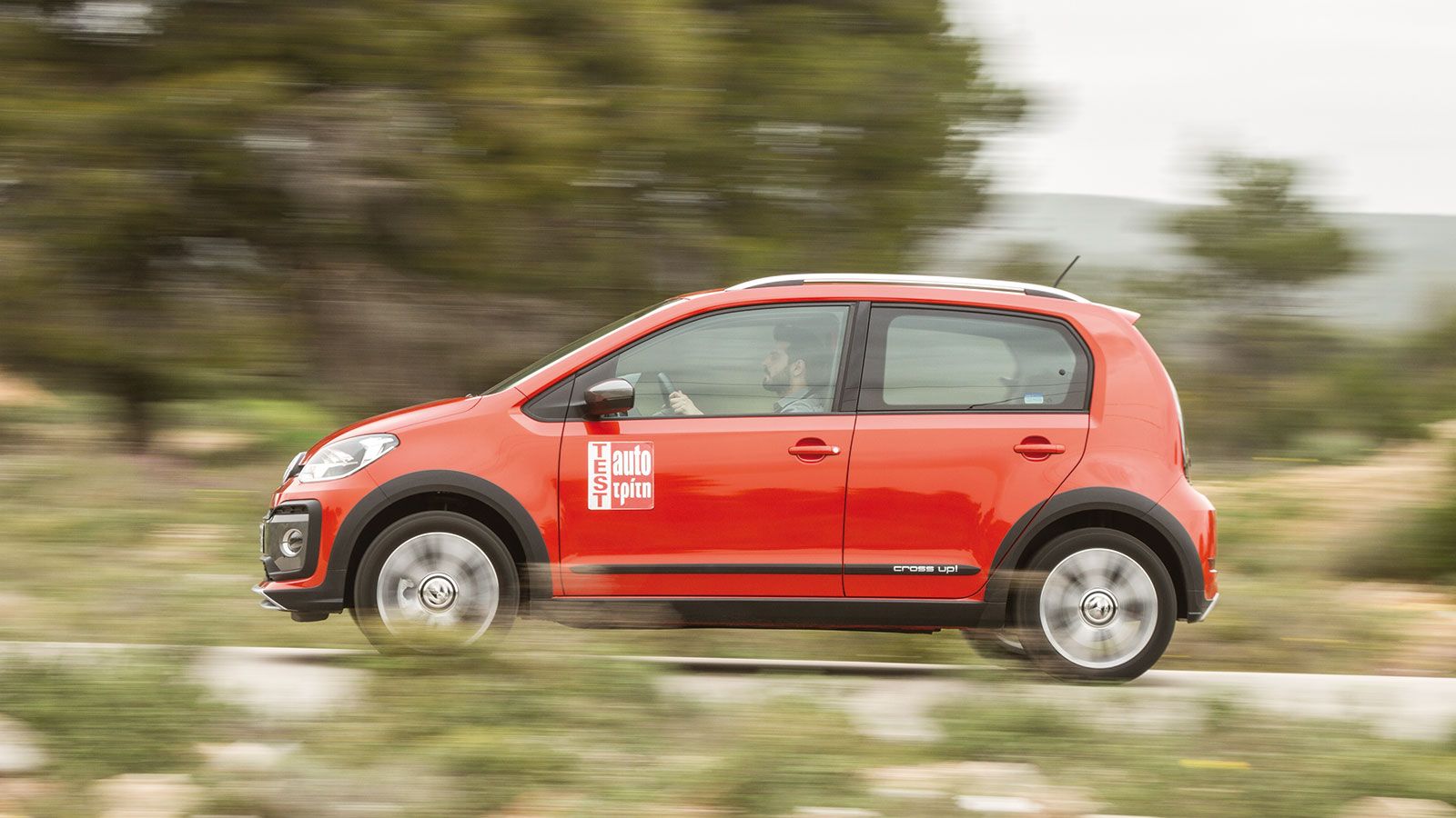 Kia Picanto XLine vs VW Cross up! kia picanto