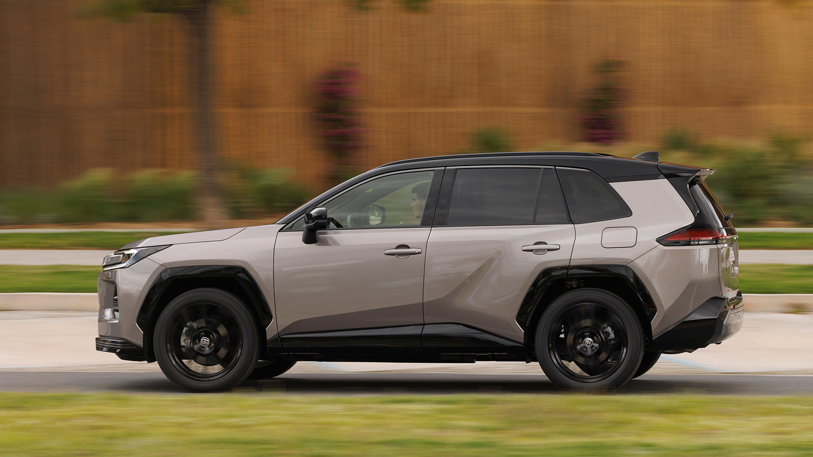 5 πράγματα για το νέο Toyota RAV4 | autotriti.gr 