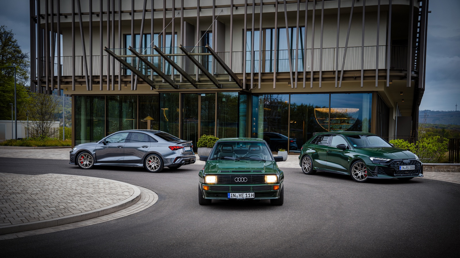 Η Audi Sport γιορτάζει την 50ή επέτειο του θρυλικού πεντακύλινδρου κινητήρα της, έχοντας αποκαλύψει ήδη το νέο Audi RS3 Competition Limited. Πρόκειται για μια κορυφαία, περιορισμένης παραγωγής έκδοση 