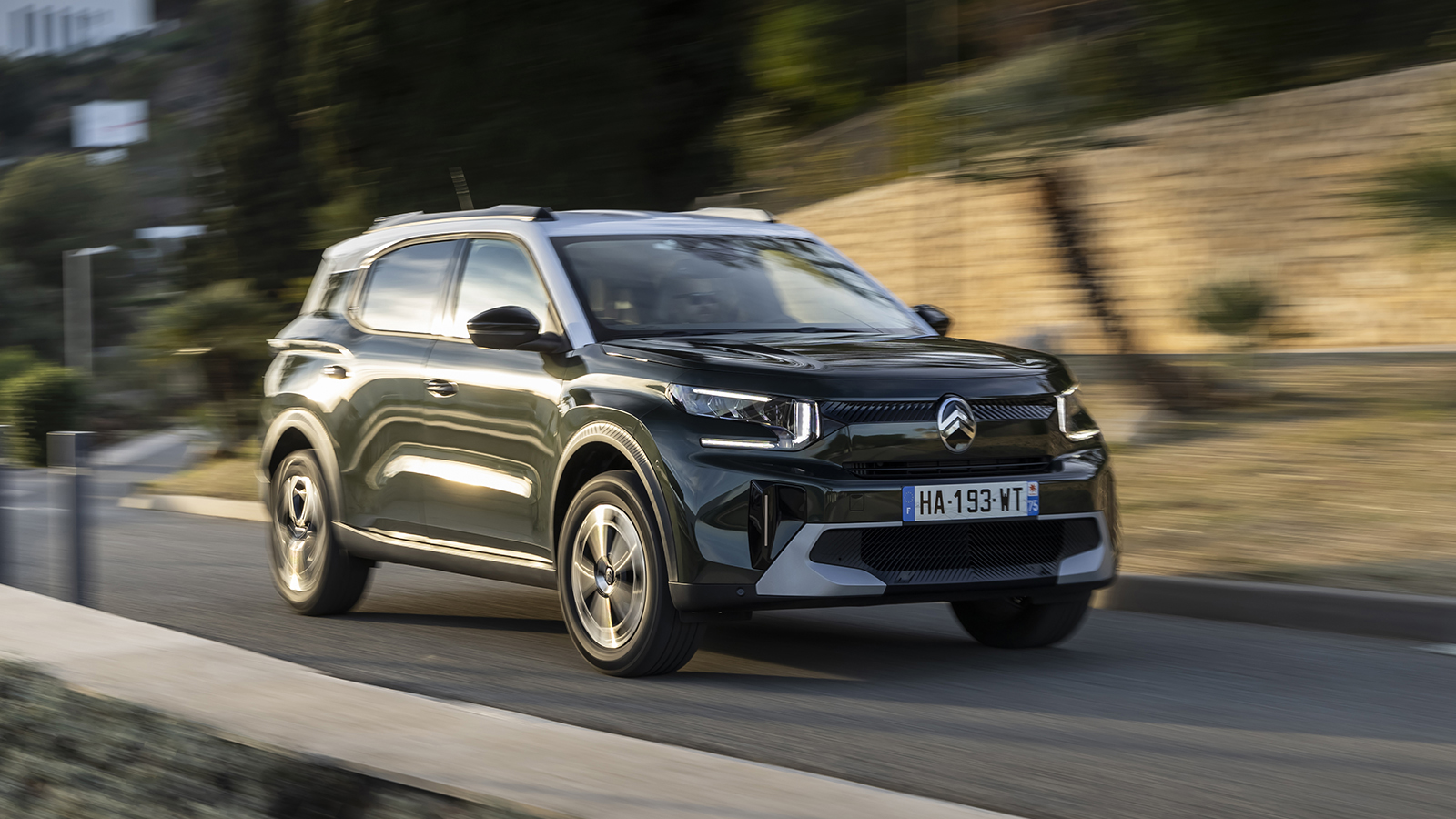 Οδηγούμε το νέο Citroen C3 Aircross στην Ισπανία. Οδηγούμε το νέο Citroen C3 Aircross στην Ισπανία.
