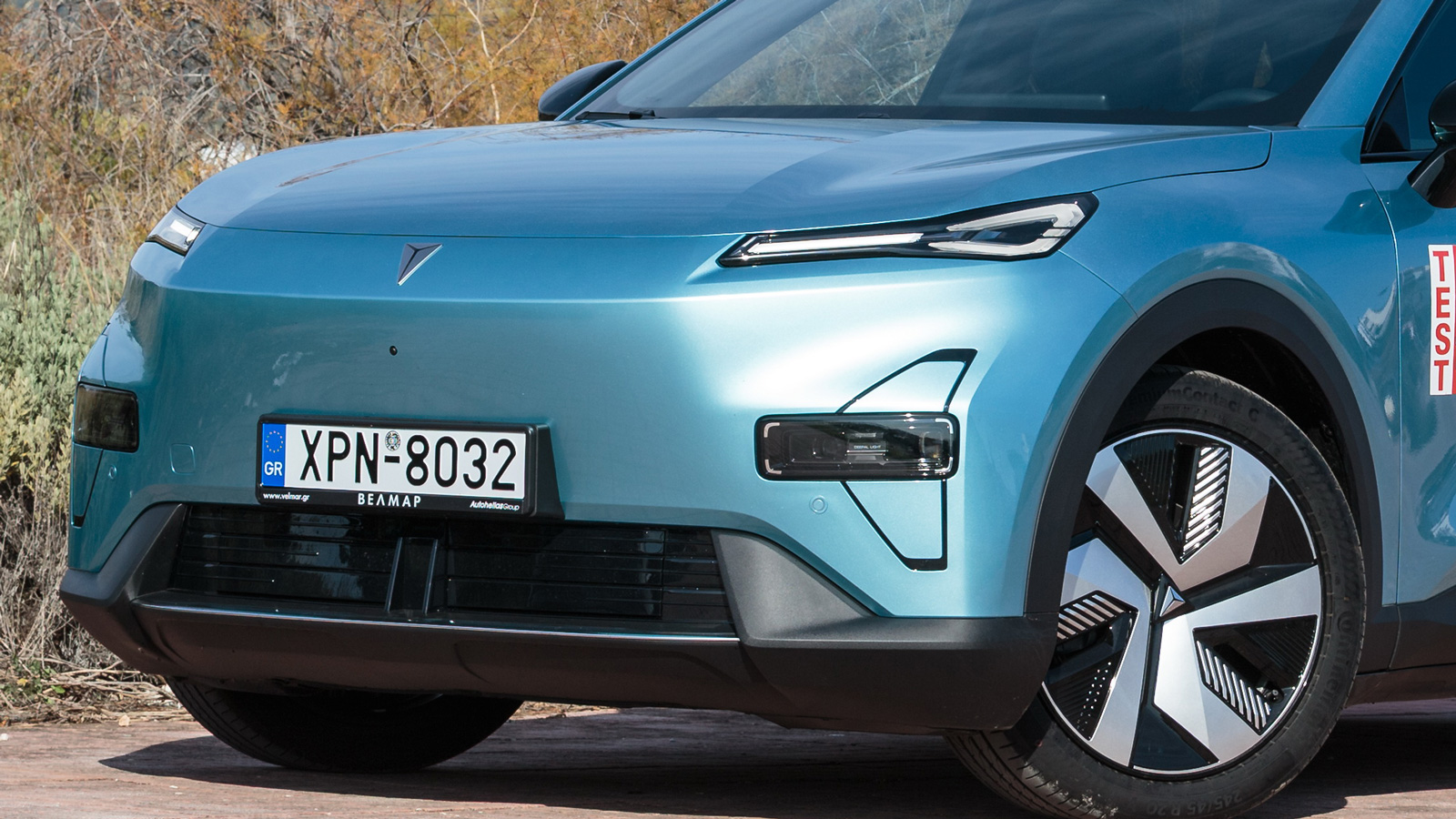 Eχει σχεδιαστεί στο Τορίνο, στο ευρωπαϊκό σχεδιαστικό κέντρο της Changan με τη συμβολή του Έλληνα, Γιώργου Κούκου, xωρίς «κινέζικες» ακρότητες.