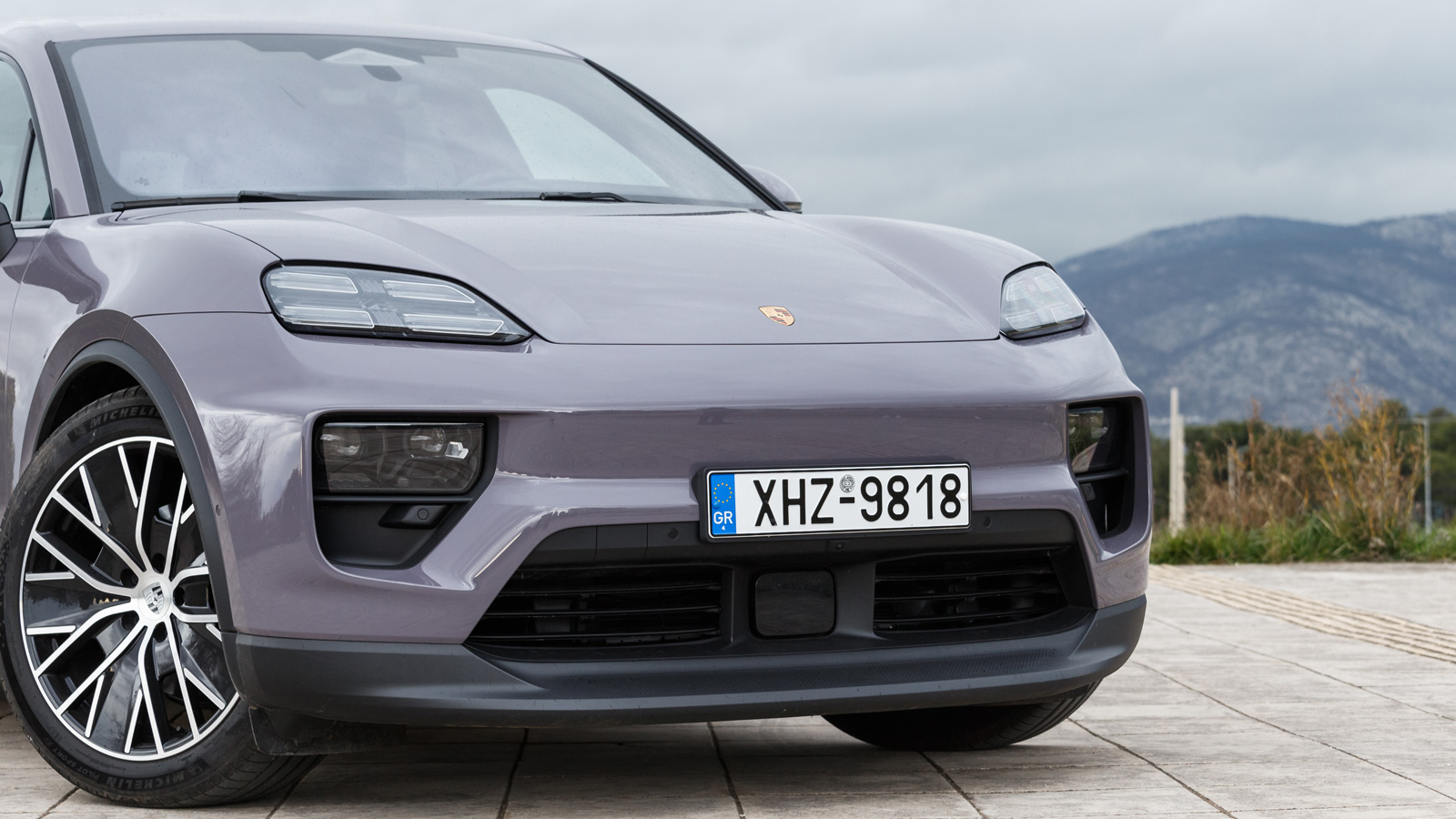 Σχεδίαση-Τιμή: Δείχνει, αλλά και κοστίζει... Porsche