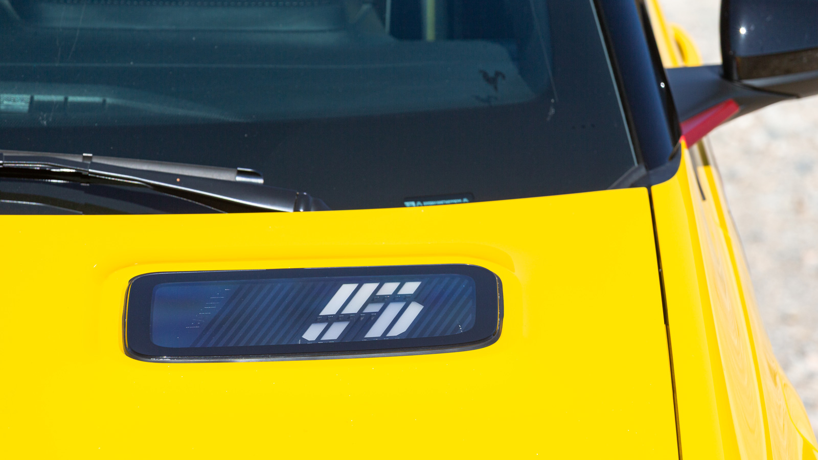 Το ηλεκτρικό Renault 5 E-Tech Electric είναι γεμάτο από αναφορές που τιμούν το στυλ του εμβληματικού προγόνου του προσαρμοσμένες όμως στο σήμερα και στην ηλεκτρική μετάβαση. Και αντικειμενικά δείχνει Το ηλεκτρικό Renault 5 E-Tech Electric είναι γεμάτο από αναφορές που τιμούν το στυλ του εμβληματικού προγόνου του προσαρμοσμένες όμως στο σήμερα και στην ηλεκτρική μετάβαση. Και αντικειμενικά δείχνει