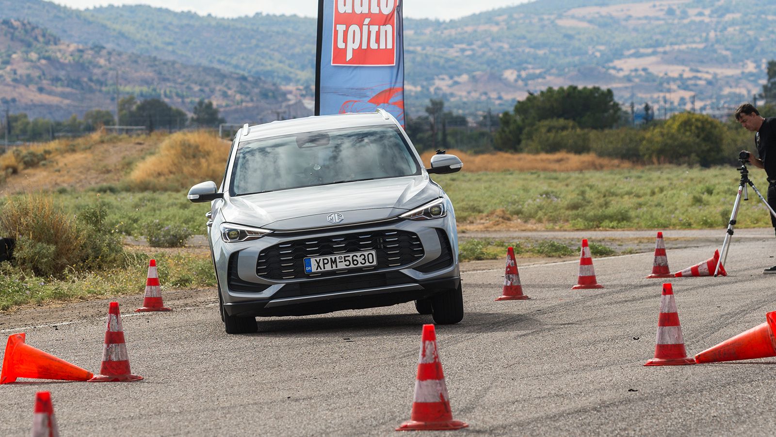 Αποτελεσματικό υπό πίεση το MG ZS Hybrid. Πέρασε με 76 χλμ./ώρα.