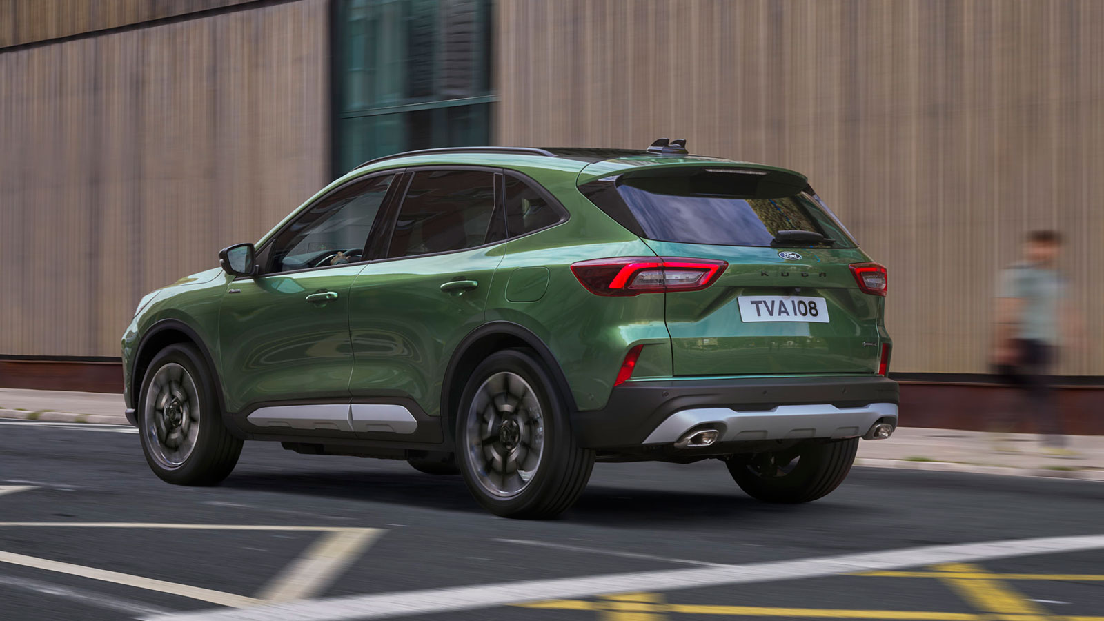 Το Ford Kuga Hybrid συνδυάζει την απόδοση, με χαμηλή κατανάλωση καυσίμου αλλά και εκτός δρόμου δυνατότητες. Το Ford Kuga Hybrid συνδυάζει την απόδοση, με χαμηλή κατανάλωση καυσίμου αλλά και εκτός δρόμου δυνατότητες.