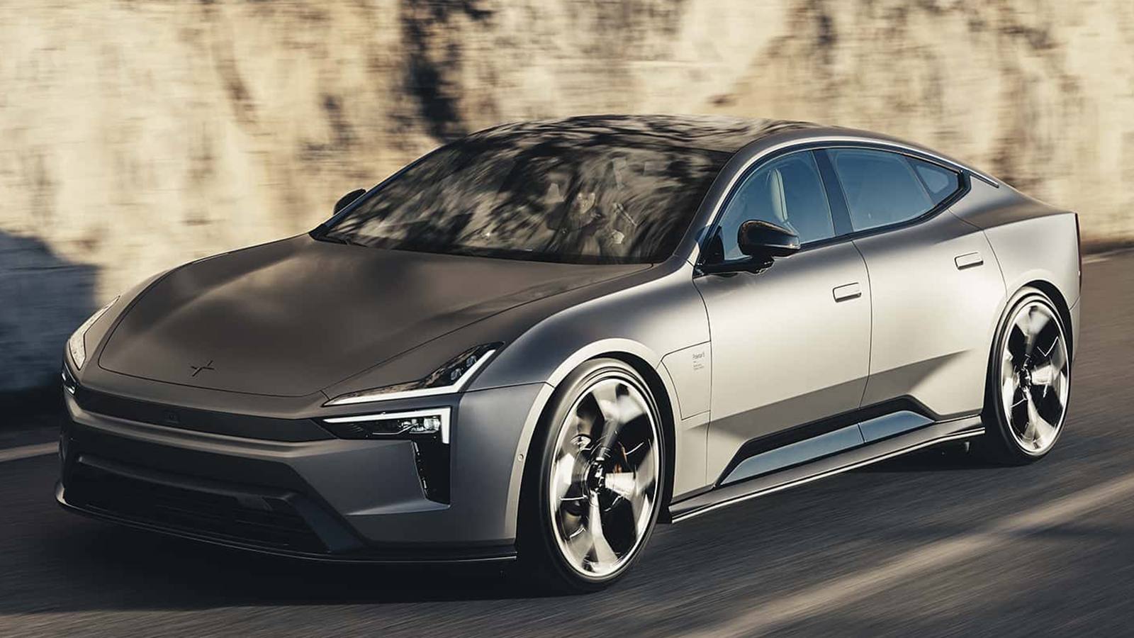 Polestar 5 με 884 άλογα και 670 χιλιόμετρα αυτονομία