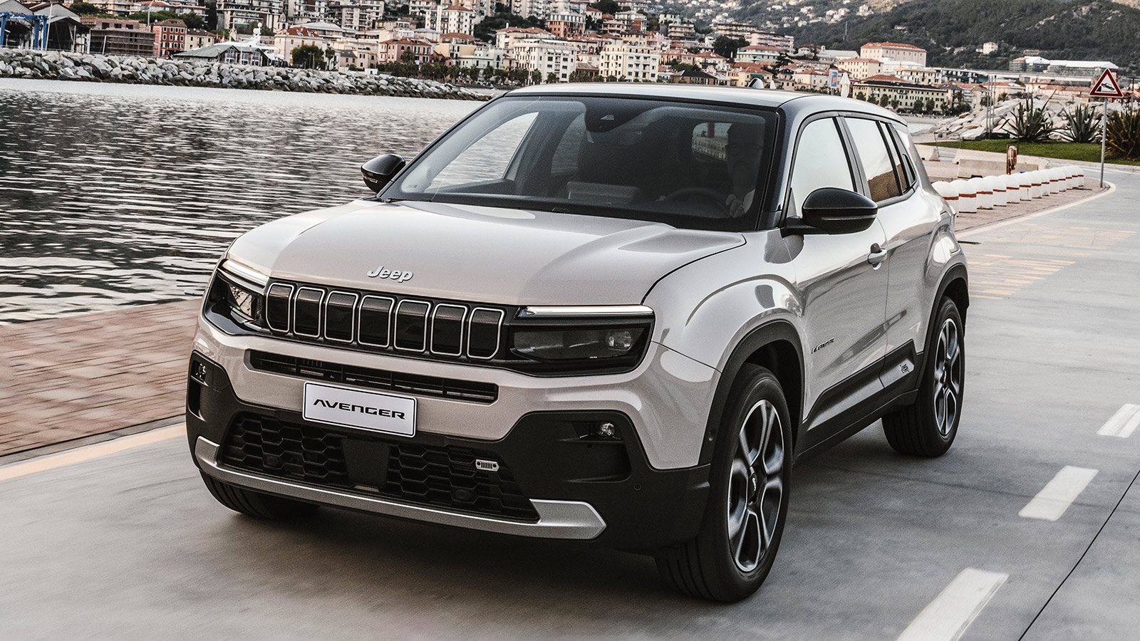 Jeep Avenger: Καλοκαιρινές εκπτώσεις και χαμηλότερες τιμές Jeep Avenger: Καλοκαιρινές εκπτώσεις και χαμηλότερες τιμές