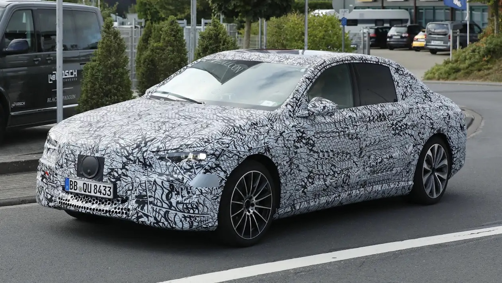 Mercedes E-Class Electric: Τέλος το EQE, επιστροφή στο κλασικό sedan 