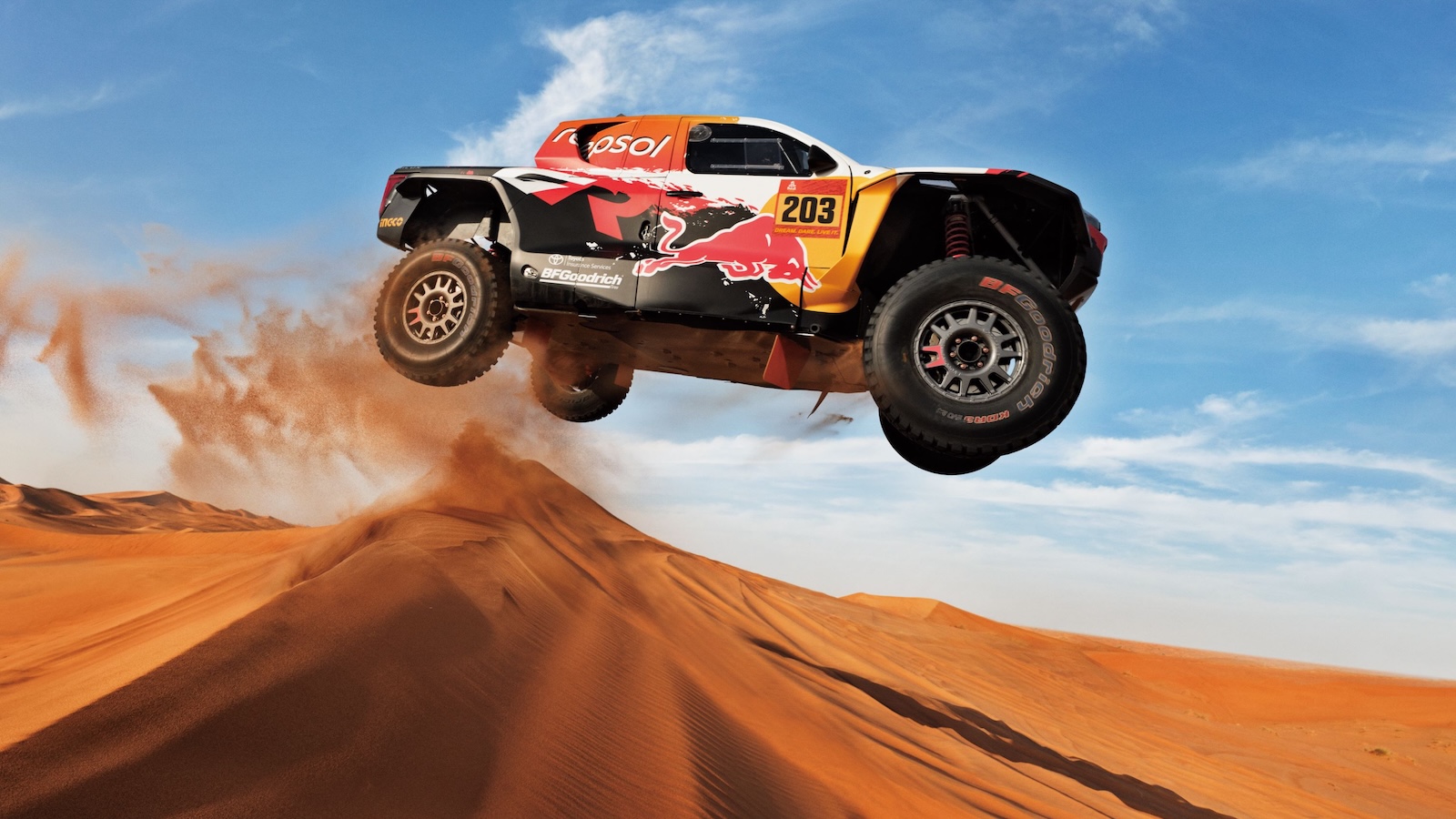 Από το 2015, η TOYOTA GAZOO Racing συμμετέχει σε διεθνείς διοργανώσεις όπως το Παγκόσμιο Πρωτάθλημα Ράλι (WRC), το Παγκόσμιο Πρωτάθλημα Αντοχής (WEC) και το Ράλι Ντακάρ.