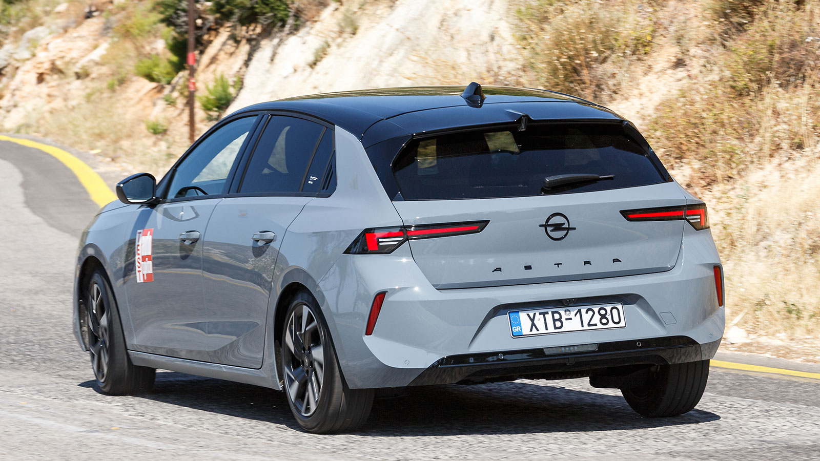 Το Astra diesel στον αυτοκινητόδρομο με 100 χλμ./ώρα καίει μόλις 3,5 λτ./100 χλμ.. Σε χρήματα δηλαδή, χρειάζεται μόνο 6 ευρώ.