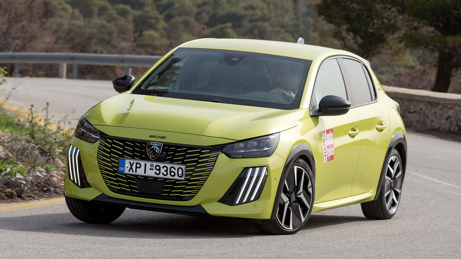 Δοκιμή Peugeot 208 hybrid με 110 ίππους Δοκιμή Peugeot 208 hybrid με 110 ίππους