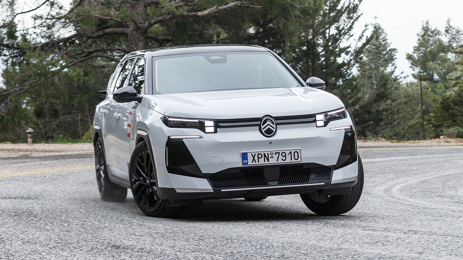 Οδική συμπεριφορά του Citroen e-C5 Aircross: Πόσο πιο άνετο;
