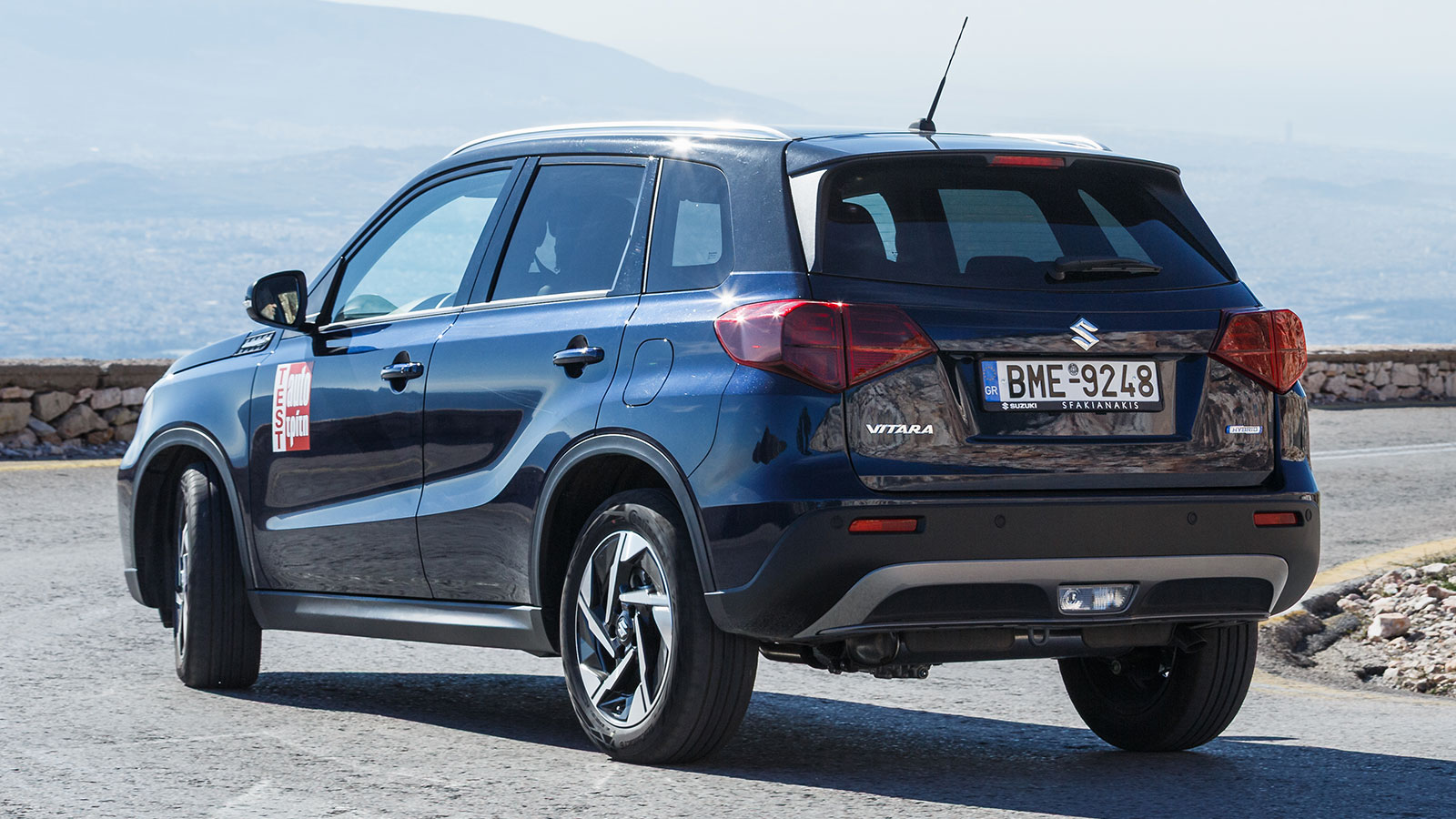 Στην άσφαλτο το Vitara δίνει προτεραιότητα στην άνεση.
