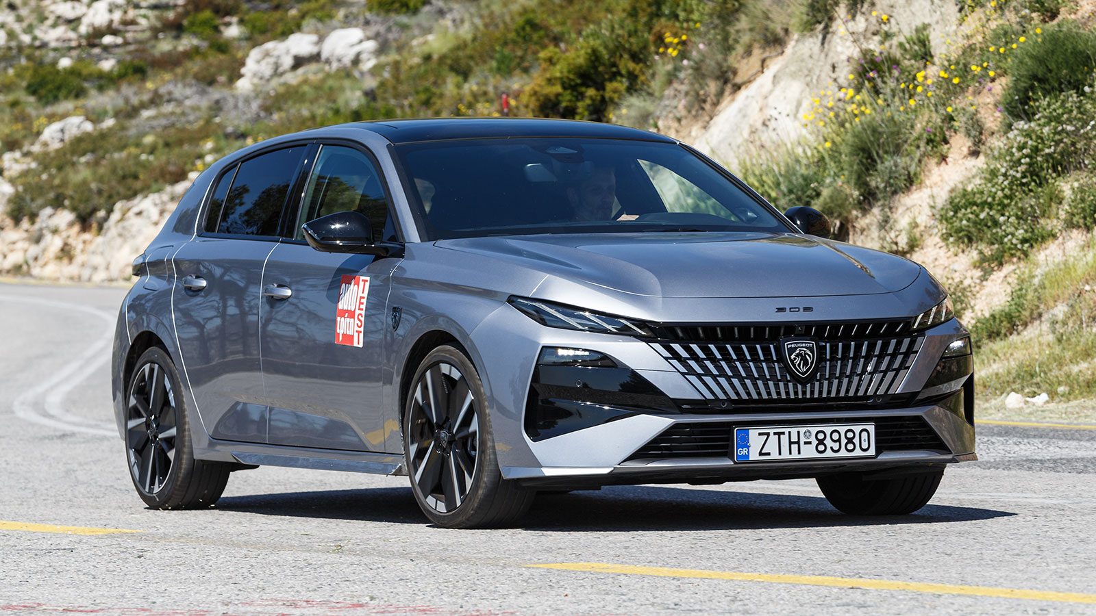 Το Peugeot 308 είναι το πιο προσιτό diesel αυτοκίνητο της αγοράς με τιμές που ξεκινούν από τα 24.900 ευρώ. Το Peugeot 308 είναι το πιο προσιτό diesel αυτοκίνητο της αγοράς με τιμές που ξεκινούν από τα 24.900 ευρώ.