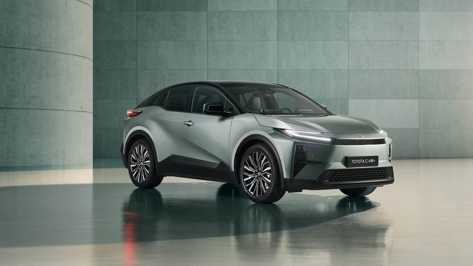 Το νέο Toyota C-HR+, το πρώτο πλήρως ηλεκτρικό C-SUV της Toyota. Το νέο Toyota C-HR+, το πρώτο πλήρως ηλεκτρικό C-SUV της Toyota.