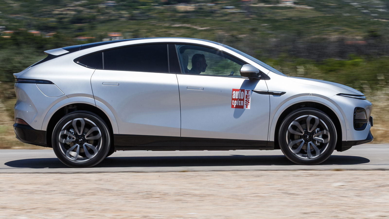 Μικτή αυτονομία 440 χλμ. έχει το πισωκίνητο XPeng G6 Long Range Pro, νούμερο που μέσα στην πόλη εκτοξεύεται στα 580 χλμ. με μία φόρτιση! Μικτή αυτονομία 440 χλμ. έχει το πισωκίνητο XPeng G6 Long Range Pro, νούμερο που μέσα στην πόλη εκτοξεύεται στα 580 χλμ. με μία φόρτιση!
