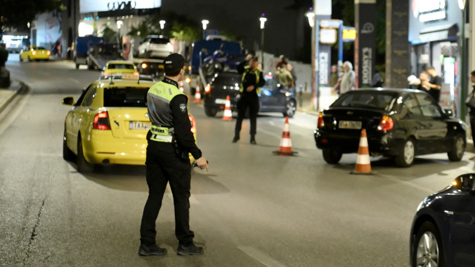 Αλκοτέστ: Χειροπέδες σε 18 οδηγούς στην Αθήνα  