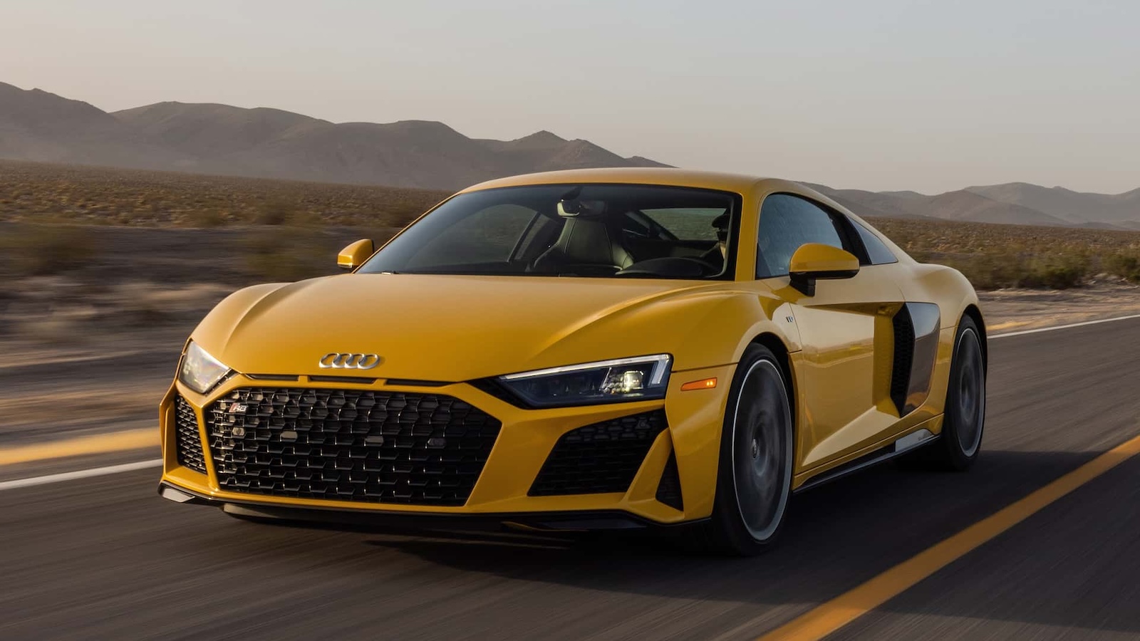 O Διευθύνων Σύμβουλος της Audi, Gernot Döllner, μίλησε για την αναβίωση του εμβληματικού halo car της μάρκας χαρακτηρίζοντας το ως μια «πολύ καλή ιδέα» O Διευθύνων Σύμβουλος της Audi, Gernot Döllner, μίλησε για την αναβίωση του εμβληματικού halo car της μάρκας χαρακτηρίζοντας το ως μια «πολύ καλή ιδέα»
