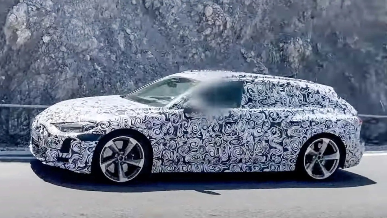Audi RS6 Avant Plug-in Hybrid: Νέα εποχή για το απόλυτο sport wagon Audi RS6 Avant Plug-in Hybrid: Νέα εποχή για το απόλυτο sport wagon